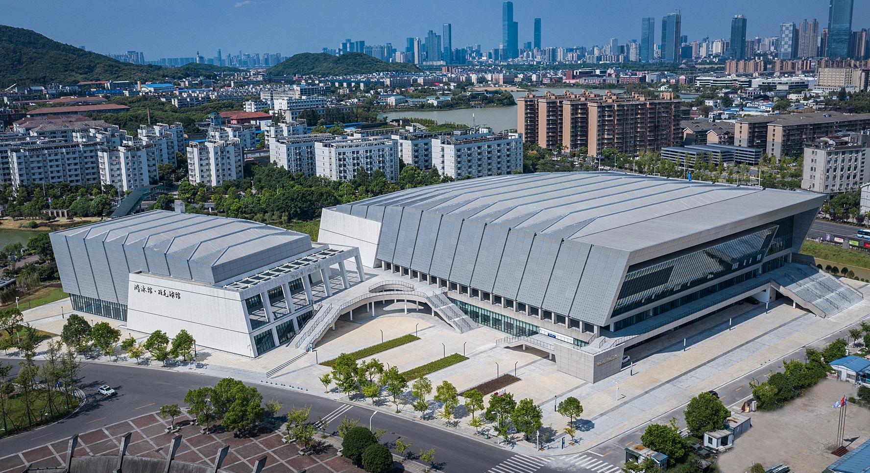 公司承建的中南大學(xué)新校區(qū)體育館（游泳館）建設(shè)工程榮獲兩項(xiàng)（土建、安裝）中國(guó)建設(shè)工程魯班獎(jiǎng)